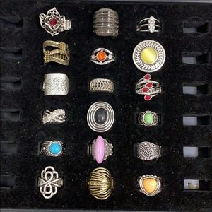 18 Stretchy Rings ( 4)- pictures show Rings